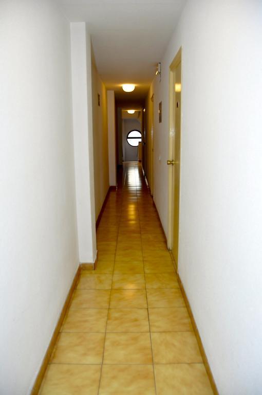 Hostal El Jardin Benidorm Esterno foto