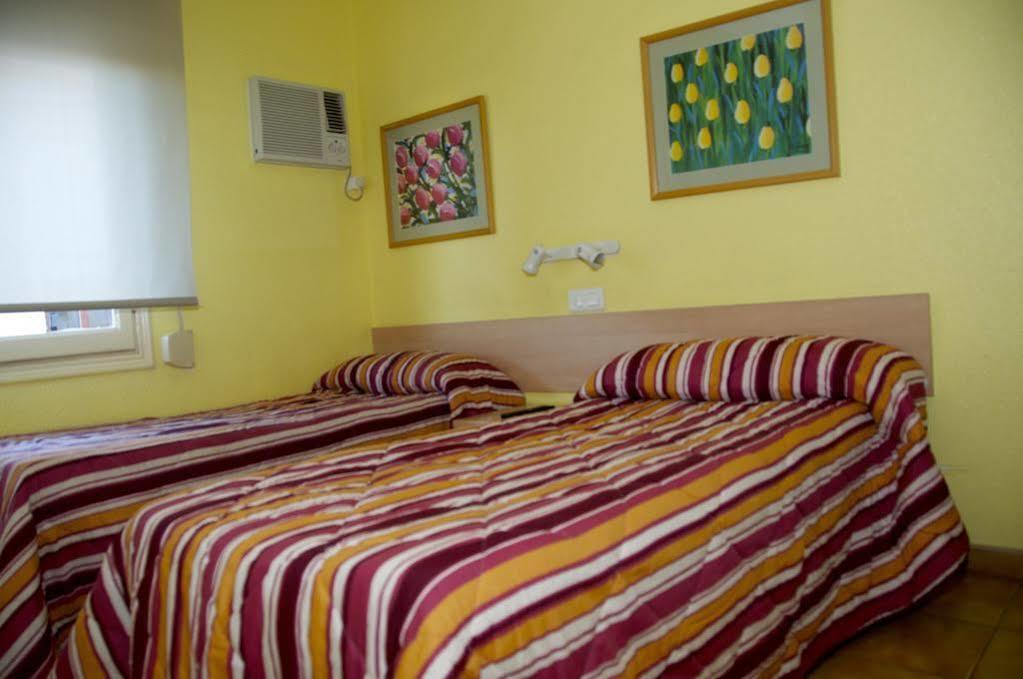 Hostal El Jardin Benidorm Esterno foto